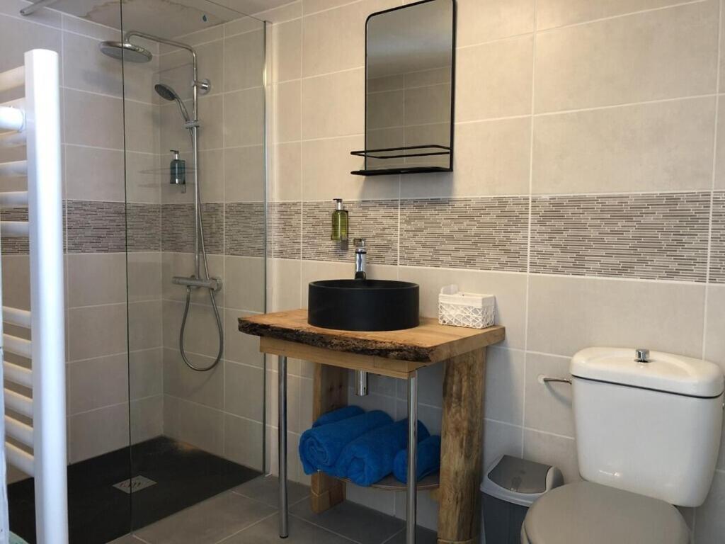 Charming 1-Bed Apartment in Blanzay Esterno foto